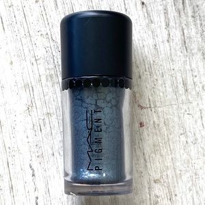 NWOT MAC Pigment in Blue Noir